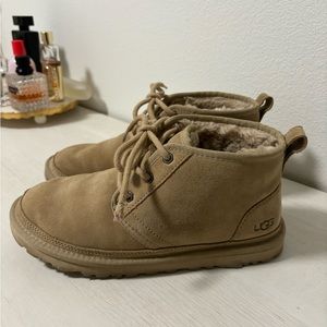 Mustard seed Uggs size 8